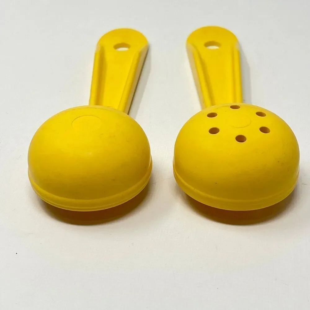 Carlisle 4921 & 4923 1 oz 30ml Yellow Short Handle Portion Spoon Lot of 2